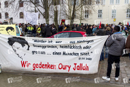 Mahnwache und Demo zum Todestag von Oury Jalloh, Dessau-Roßlau