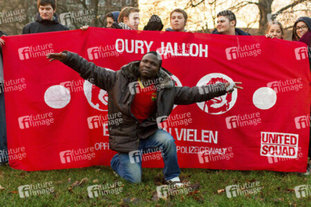 Mahnwache und Demo zum Todestag von Oury Jalloh, Dessau-Roßlau