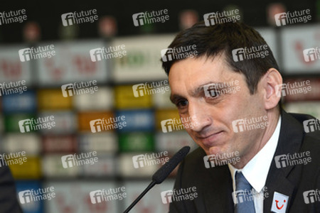 Hannover 96 präsentiert Cheftrainer Tayfun Korkut, Hannover