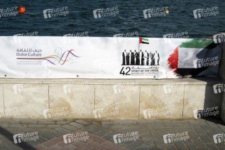 Banner zum 42. National Day