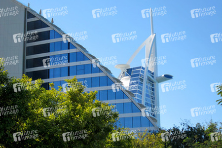 Jumeirah Beach Hotel, Burj al Arab