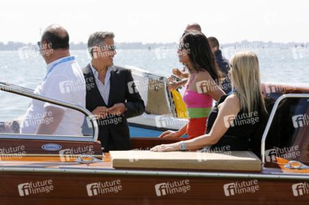 Auf dem Weg zum 'Gravity' Photocall, Biennale 2013