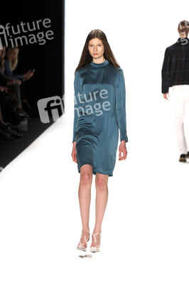 Hien Le Fashion Show, Berlin Fashion Week Autumn-Winter 2014