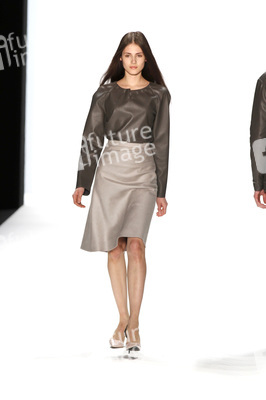 Hien Le Fashion Show, Berlin Fashion Week Autumn-Winter 2014