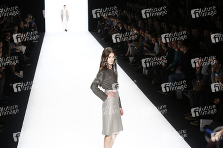 Hien Le Fashion Show, Berlin Fashion Week Autumn-Winter 2014