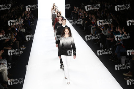 Hien Le Fashion Show, Berlin Fashion Week Autumn-Winter 2014