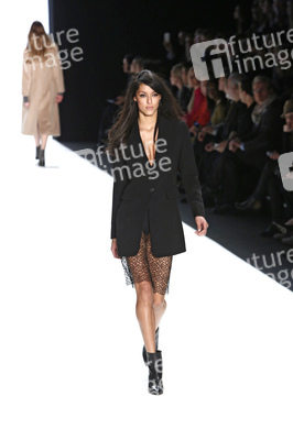Riani Fashion Show, Berlin Fashion Week Autumn-Winter 2014