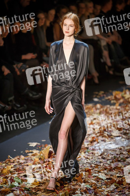 Dawid Tomaszewski Fashion Show, Berlin Fashion Week Autumn-Winter 2014