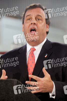 Chris Christie trifft Sandy-geschädigte Hausbesitzer, Manahawkin