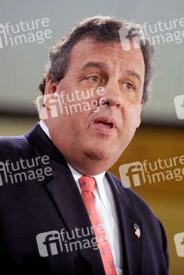 Chris Christie trifft Sandy-geschädigte Hausbesitzer, Manahawkin