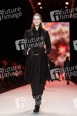 Umasan Fashion Show, Berlin Fashion Week Autumn-Winter 2014