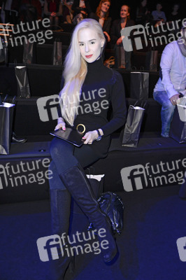 Umasan Fashion Show, Berlin Fashion Week Autumn-Winter 2014