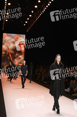 Umasan Fashion Show, Berlin Fashion Week Autumn-Winter 2014