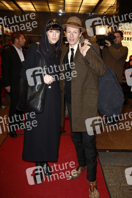'Roter Hahn im Biberpelz' Premiere, Berlin
