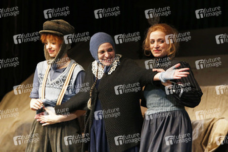 'Roter Hahn im Biberpelz' Premiere, Berlin