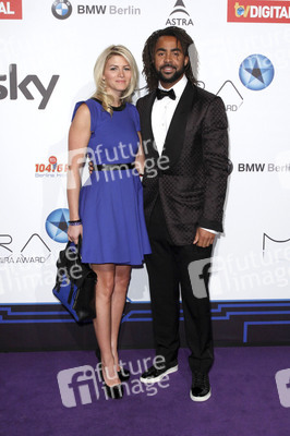 Patrick Owomoyela mit Freundin Josipa