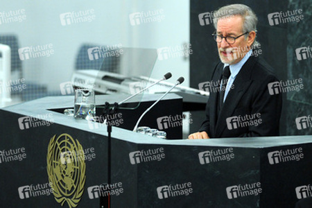 Memorial Ceremony Held At UN For Holocaust