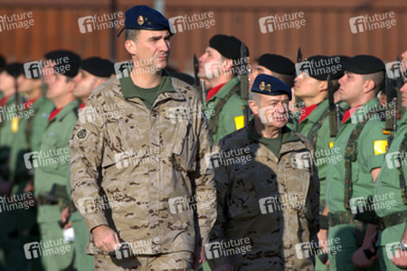 Prince Felipe besucht die Parachutist Brigada, Paracuellos de Jarama