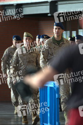 Prince Felipe besucht die Parachutist Brigada, Paracuellos de Jarama