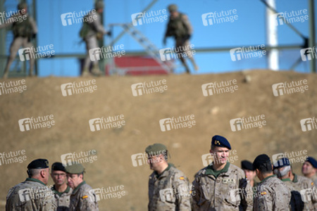 Prince Felipe besucht die Parachutist Brigada, Paracuellos de Jarama