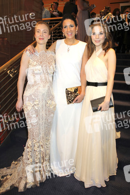 Franziska Petri, Minu Barati Fischer, Nora von Waldstätten