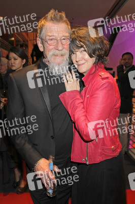 John Hurt mit Gattin Anwen Rees-Meyers