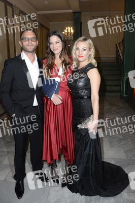 Thomas Kretschmann, Brittany Rice, Eva Hassmann