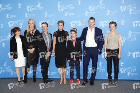 Vinca Wiedemann, Sisse Graum Joergensen, Kim Fupz Aakeson, Trine Dyrholm, Sofus Rönnov, Mikael Persbrandt, Pernille Fischer Christensen