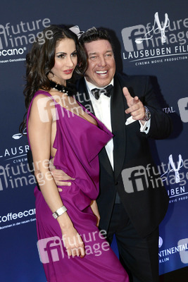 Janina Youssefian, Michael Ammer