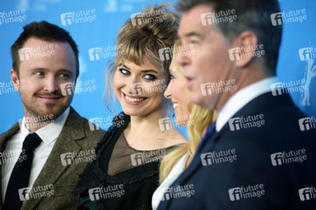 Aaron Paul, Imogen Poots, Toni Collette, Pierce Brosnan