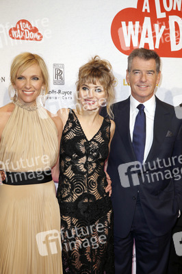 Toni Collette, Imogen Poots, Pierce Brosnan