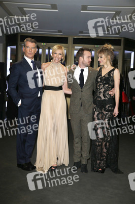 Pierce Brosnan, Toni Collette, Aaron Paul, Imogen Poots