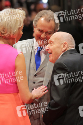 Hugh Bonneville mit Gattin Lulu Evans, Harry Ettlinger
