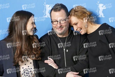 Stacy Martin, Lars von Trier, Uma Thurman