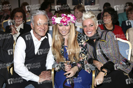 'art & design von Liz Malraux' Fashion Show, Hamburg