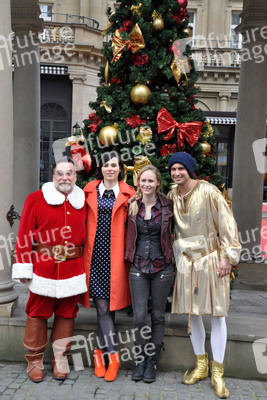 Elmar Wepper, Nora Tschirner, Inez Björg David, Tom Beck