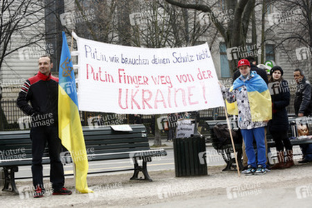 Demonstration vor der Russischen Botschaft, Berlin