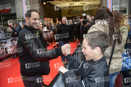'Die schwarzen Brüder' Premiere, Essen