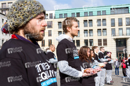 Tierkörperaktion vor dem Brandenburger Tor, Berlin