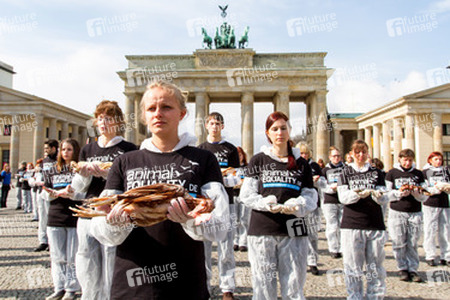 Tierkörperaktion vor dem Brandenburger Tor, Berlin