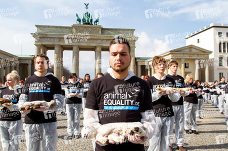 Tierkörperaktion vor dem Brandenburger Tor, Berlin