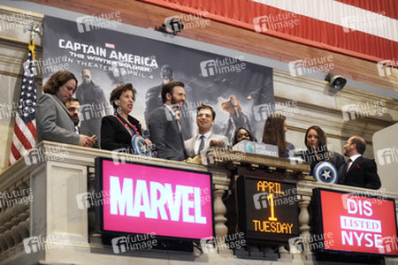 'The Return of the First Avenger' Schauspieler läuten die NYSE Opening Bell, New York