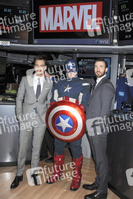 'The Return of the First Avenger' Schauspieler läuten die NYSE Opening Bell, New York