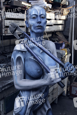 Schlosserei / Metalworking Bodypainting