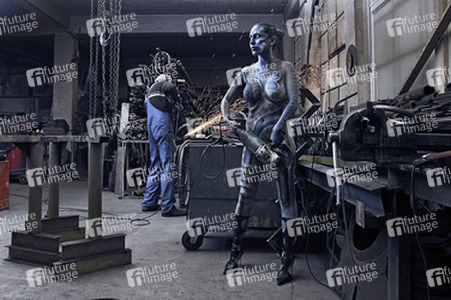 Schlosserei / Metalworking Bodypainting