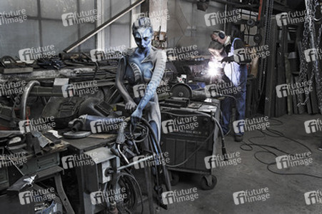 Schlosserei / Metalworking Bodypainting