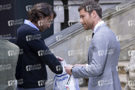 Xabi Alonso präsentiert die neue Emidio Tucci Collection, Madrid
