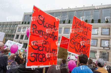 Bildungsplan-Demos in Stuttgart