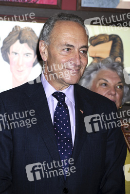 U.S. Senator Charles E. Schumer Berkanntgabe, New York