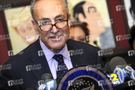 U.S. Senator Charles E. Schumer Berkanntgabe, New York